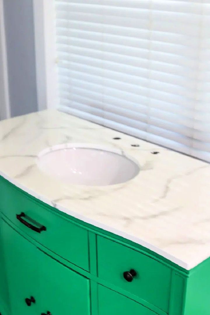  DIY Faux Marble Bathroom Countertop 