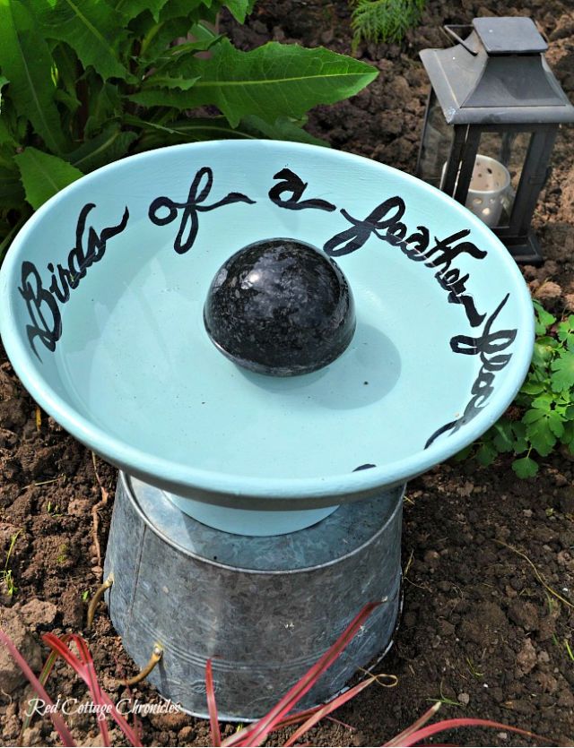 Inexpensive DIY Fruit Bowl Bird Bath