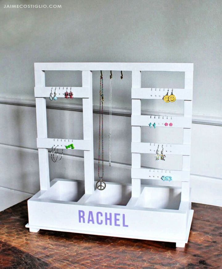 Building a Jewelry Display 