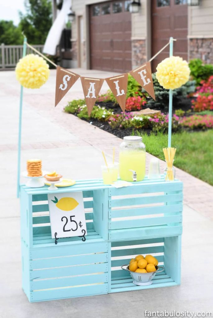 35 Homemade DIY Lemonade Stand Ideas You Can Build