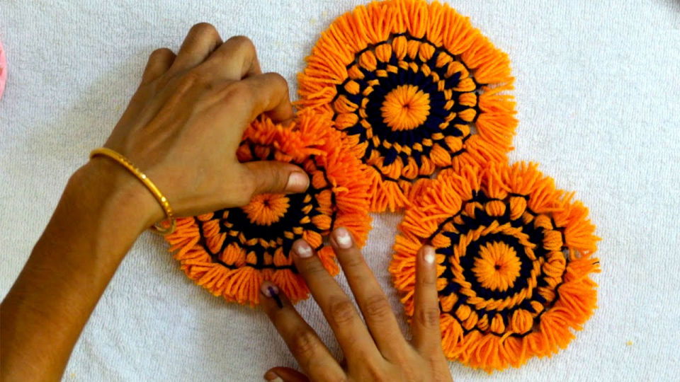 Loom Knitting Round Coaster for Dining Table