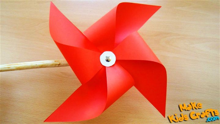 Make Your Own Paper Pinwheel