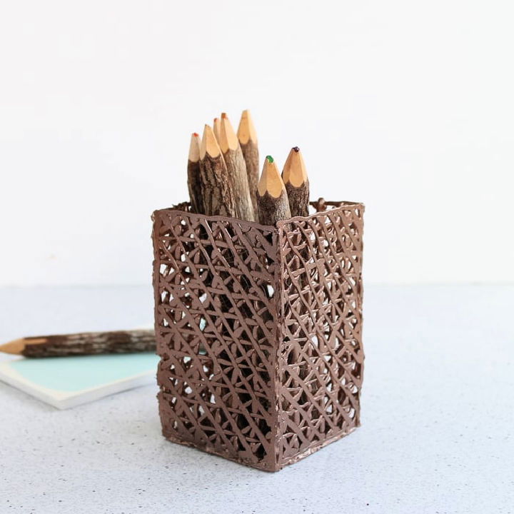 Make a Pencil Holder With Hot Glue Gun