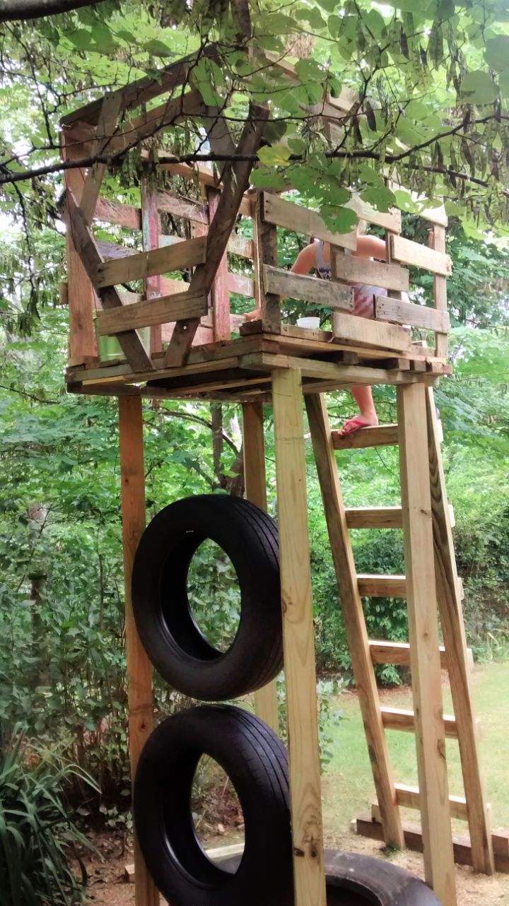 Build a Freestanding Treehouse