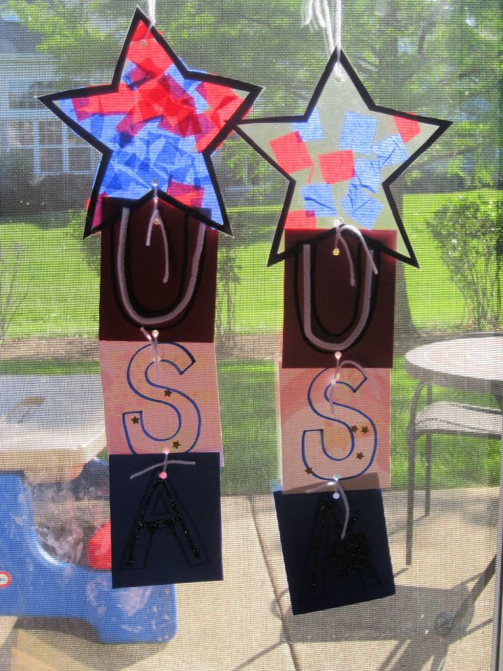 4th of July Tissue Paper Stars Craft for Preschoolers