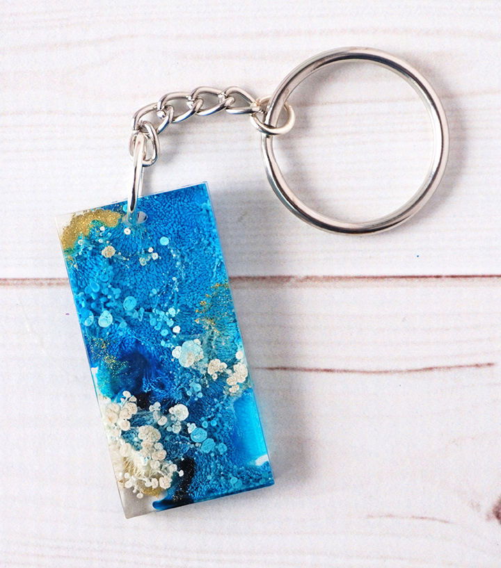 DIY Alcohol Ink Resin Keychains