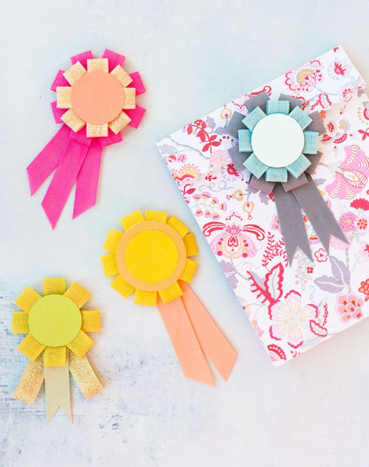 DIY Prize Ribbon Gift Toppers
