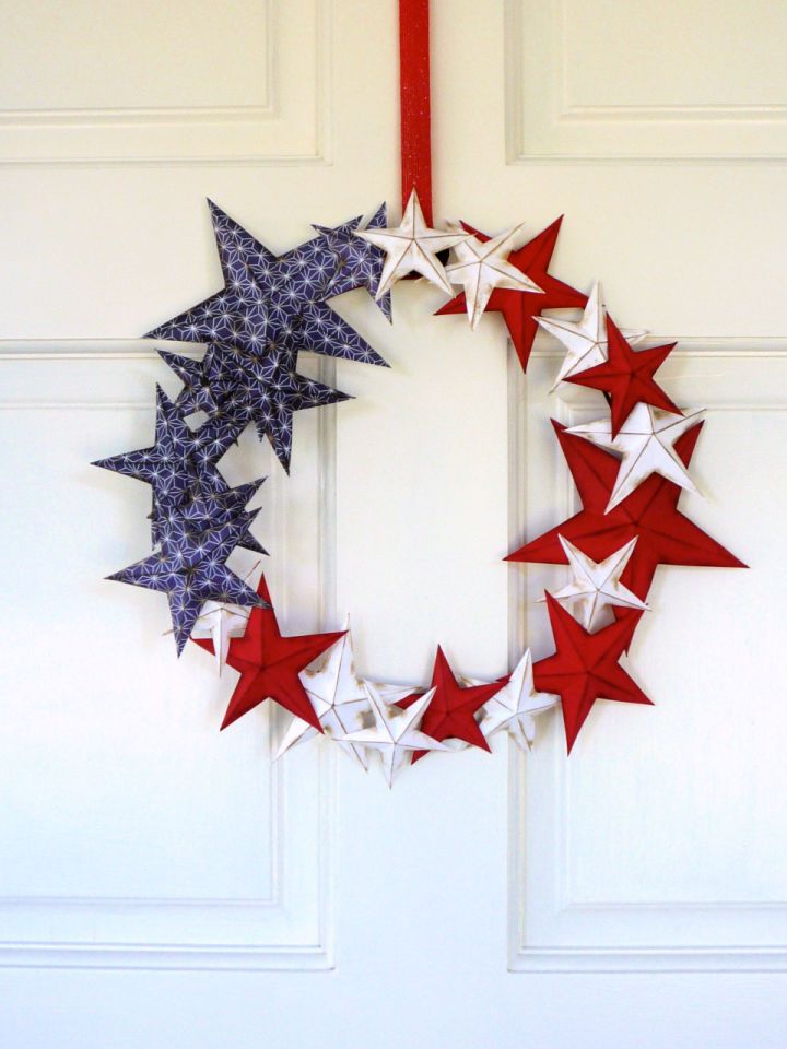 Fun Paper Wreath for the 4th of July