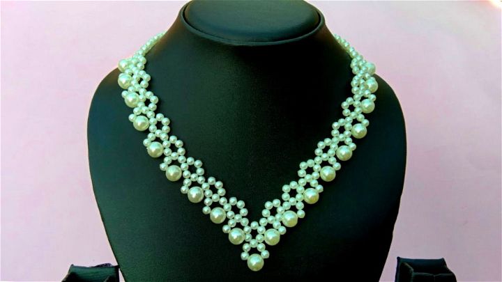 How to Do Pearl Necklace