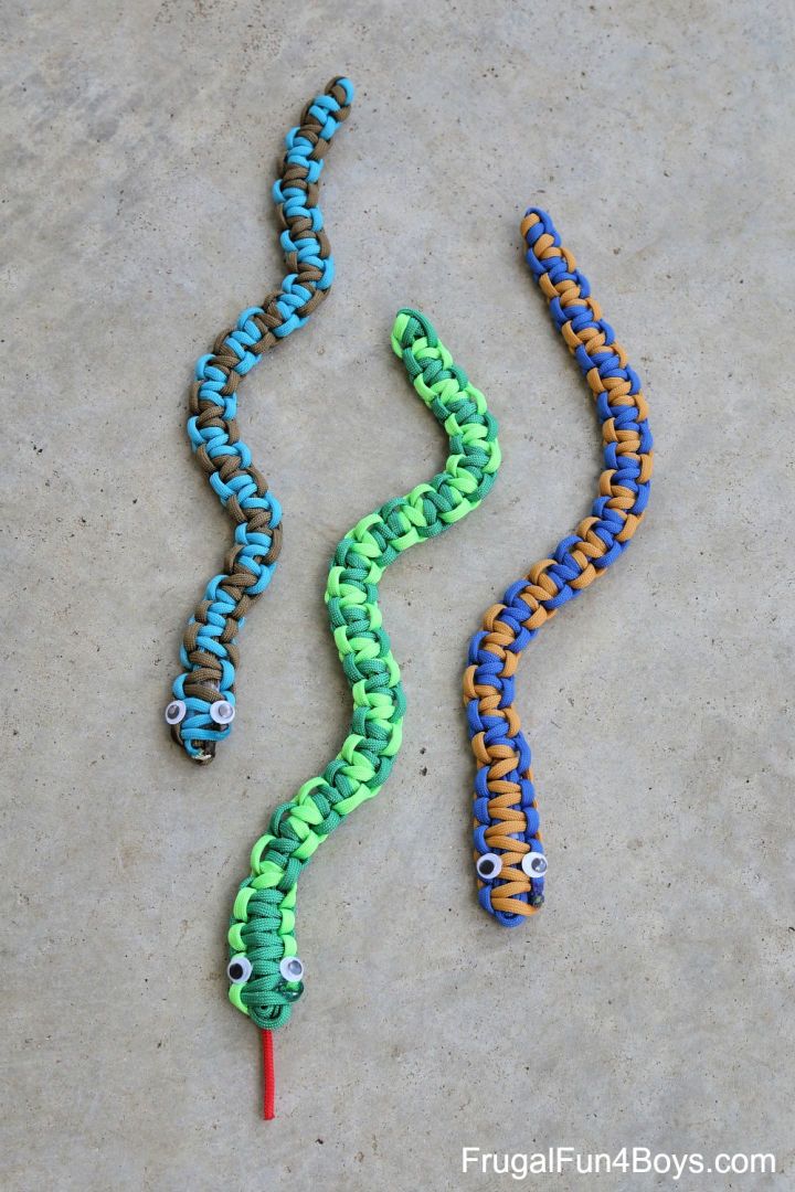 How to Make Paracord Snakes