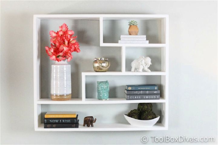 How to Make a Floating Bookshelf at Home