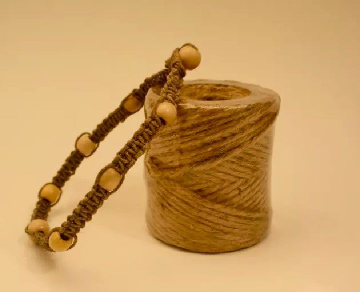 Make Your Own Hemp Necklace