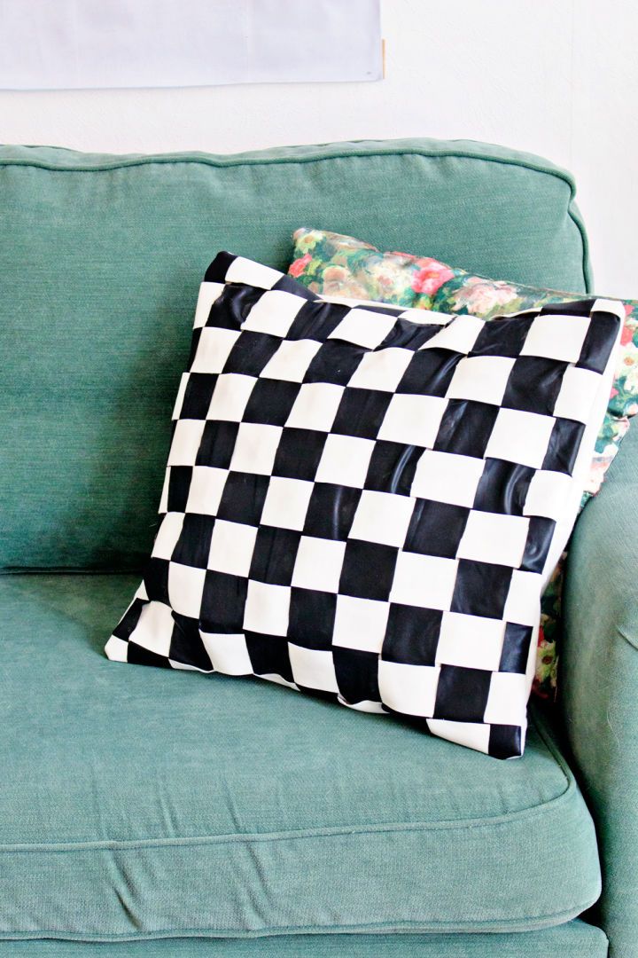 Weaving Fabric Cushion Cover Pattern