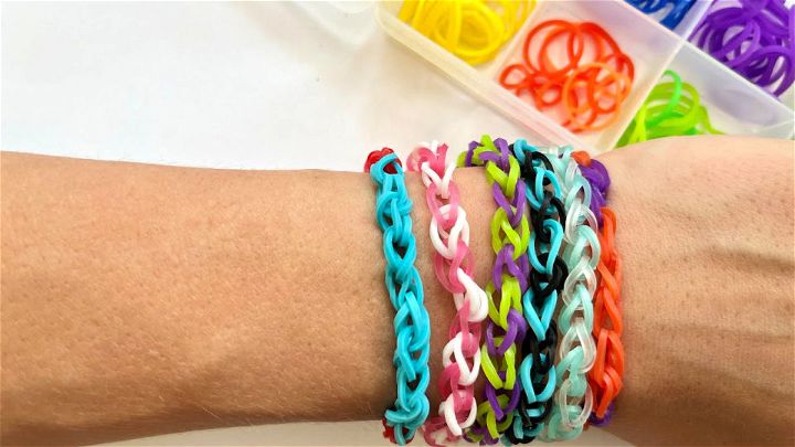 How to Make Rubber Band Bracelet