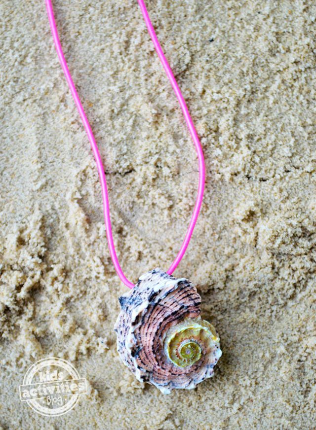 How to Make a Necklace Out of Seashells