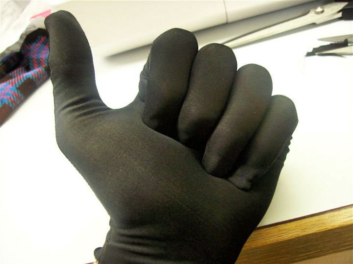 How to Make Gloves