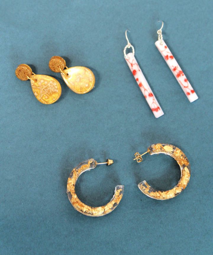 Making Earrings With Resin at Home