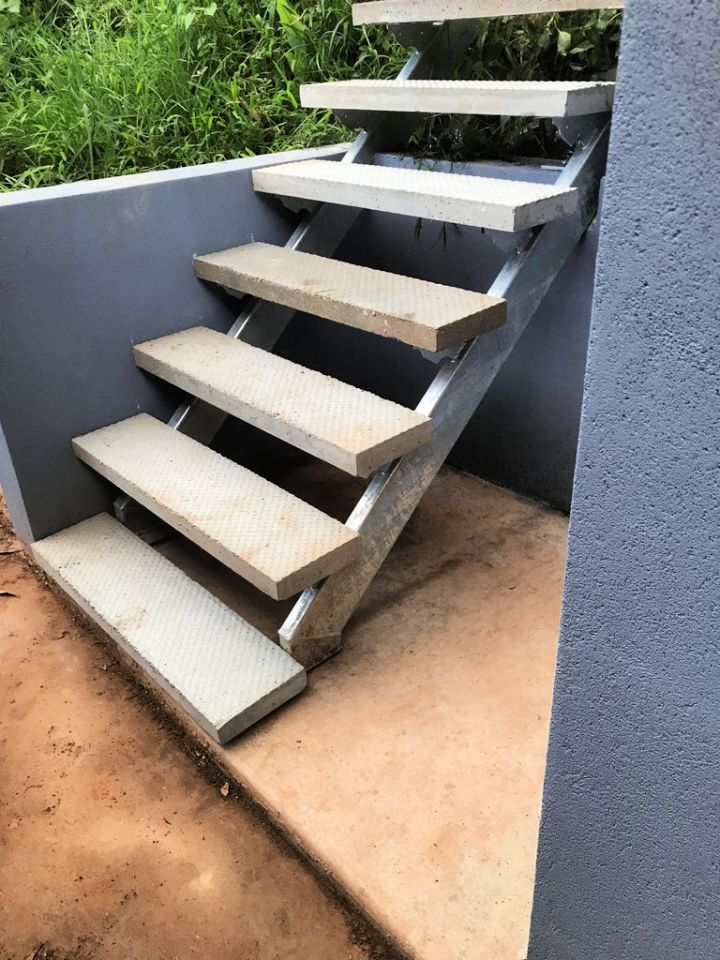 Building Concrete Step Treads