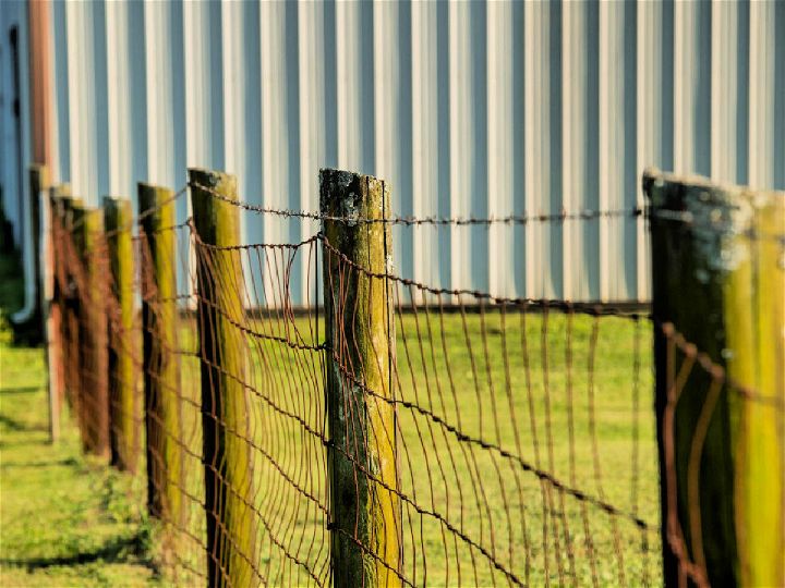 DIY Welded Wire Fence