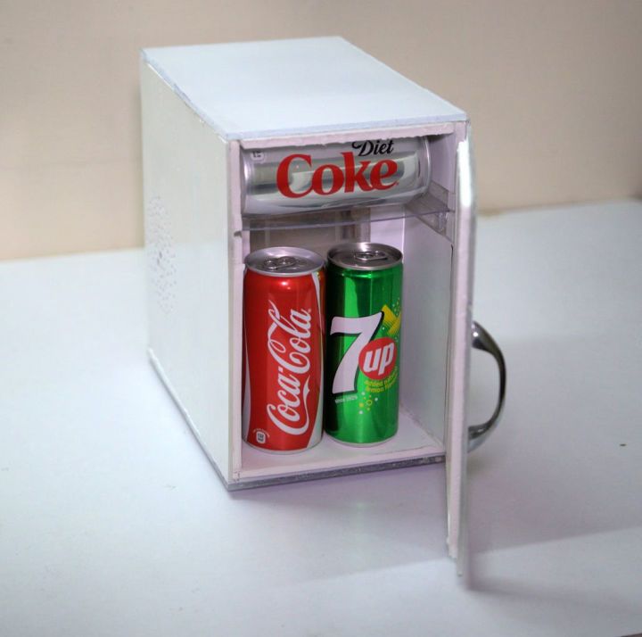 Portable DIY Mini Refrigerator