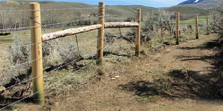 How to Build Durable Barbed Wire Fences