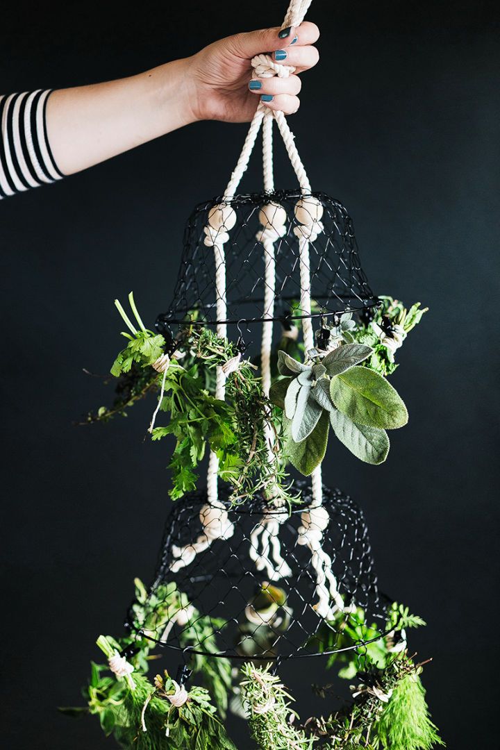 How to Make Your Own Herb Drying Rack