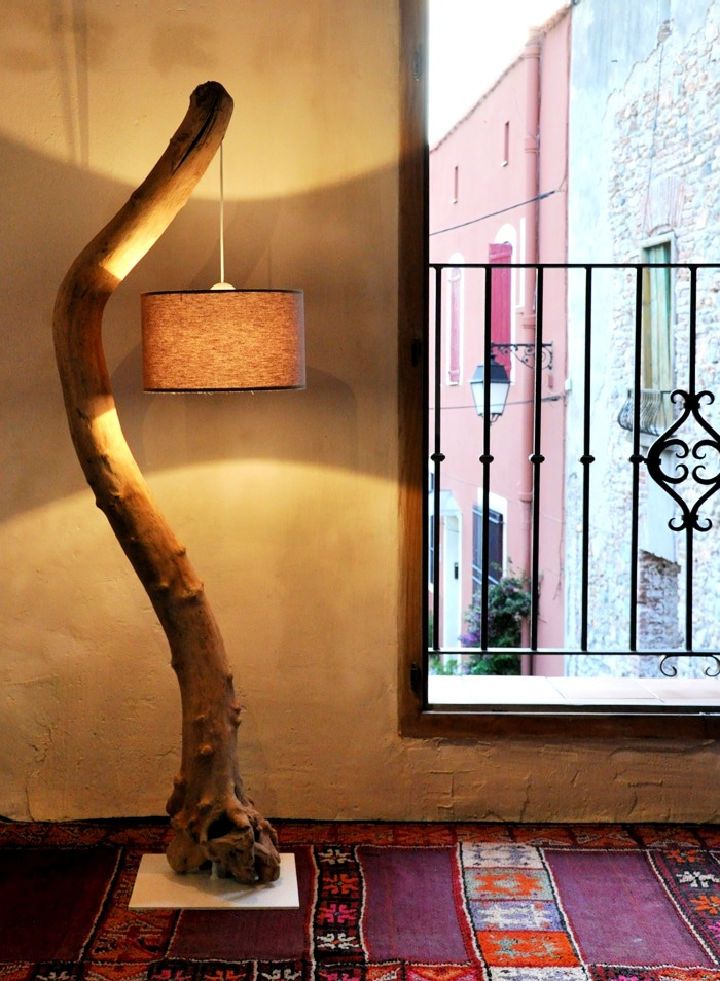 How to Make a Driftwood Floor Lamp