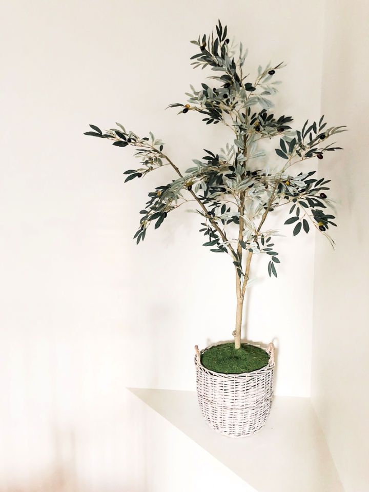 How to Pot in Faux Tree for Decoration