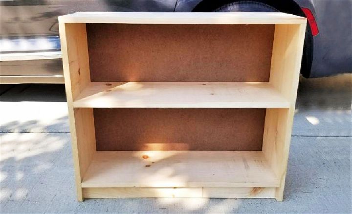 Quick and Easy DIY Pine 1x12 Bookshelves