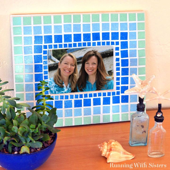 Simple DIY Mosaic Picture Frame