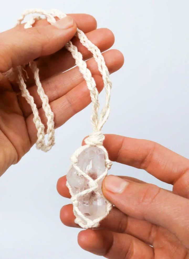 Stone Necklace Step-by-Step Instructions