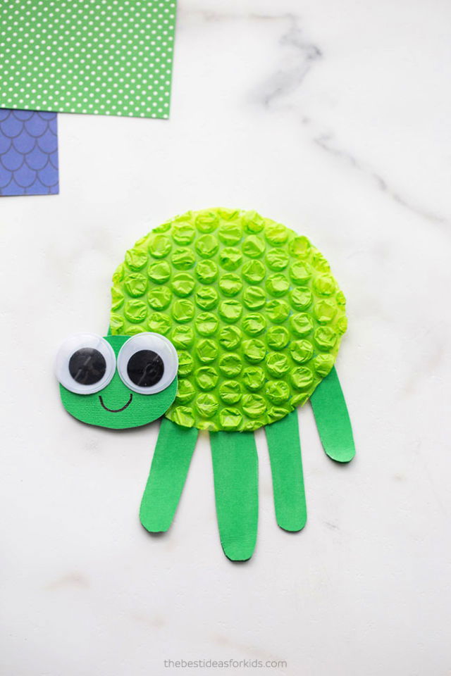 Colored Cardstock Handprint Turtle Craft