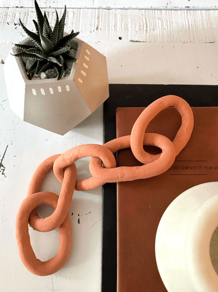 Cute DIY Clay Chain Link for Decor