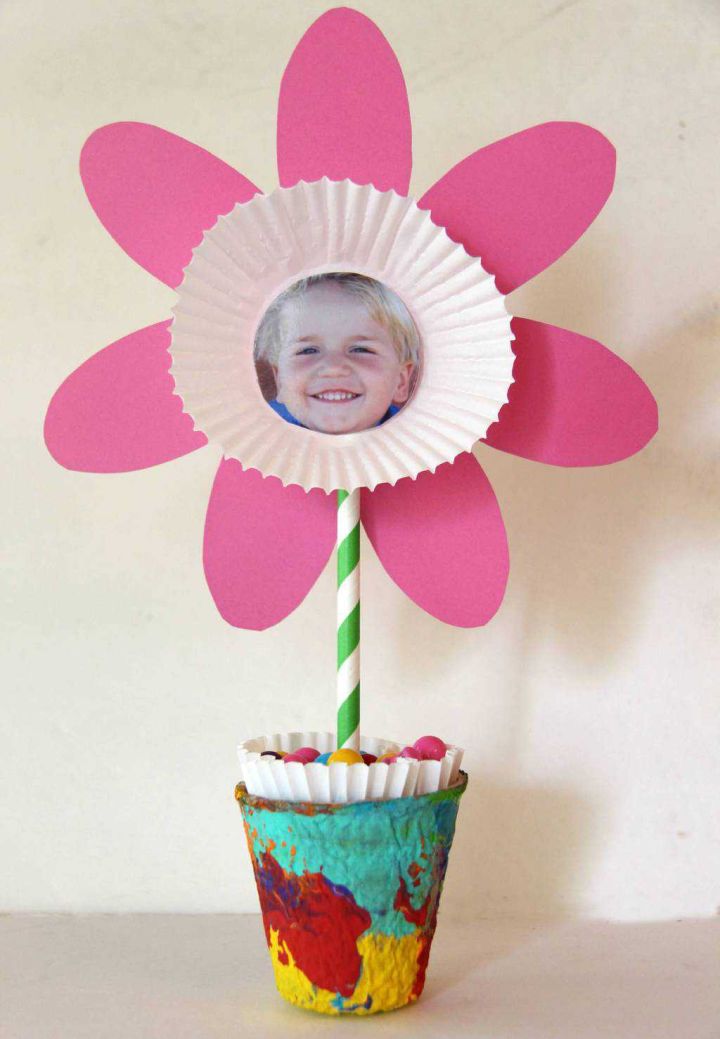 Cute Paper Flower With Child s Picture