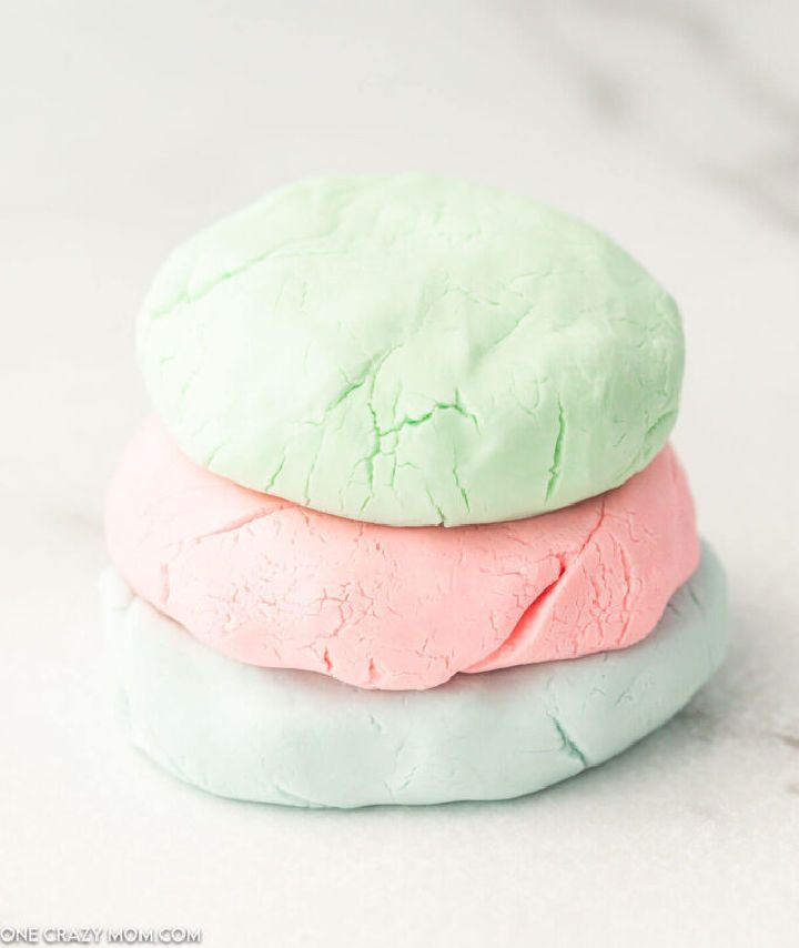 DIY Cloud Dough With Baby Lotion