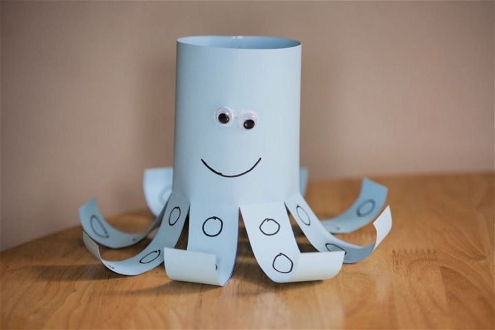 DIY Construction Paper Octopus