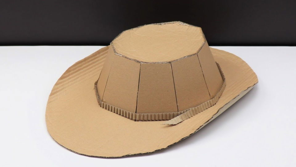 DIY Cowboy Hat From Cardboard