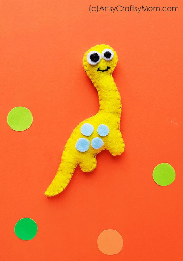 DIY Felt Dinosaur Plushie for Elementary Students