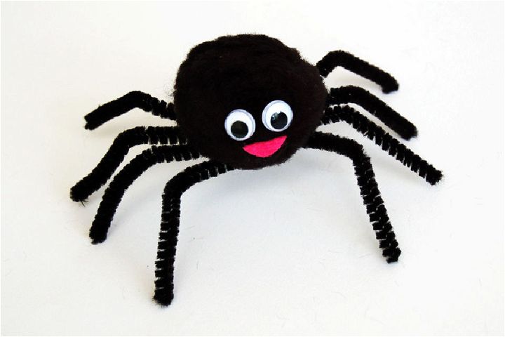 DIY Fluffy Spider Using a Large Pompom