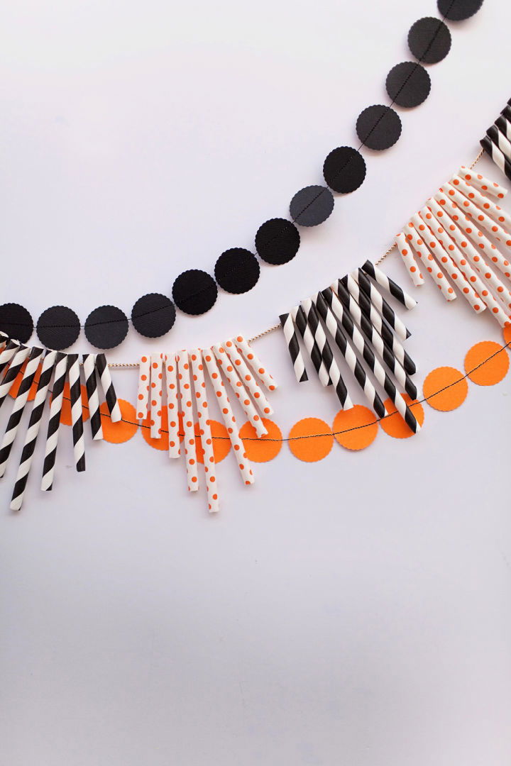 DIY Halloween Paper Straw Garland