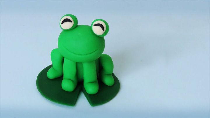 DIY Miniature Frog Using Polymer Clay