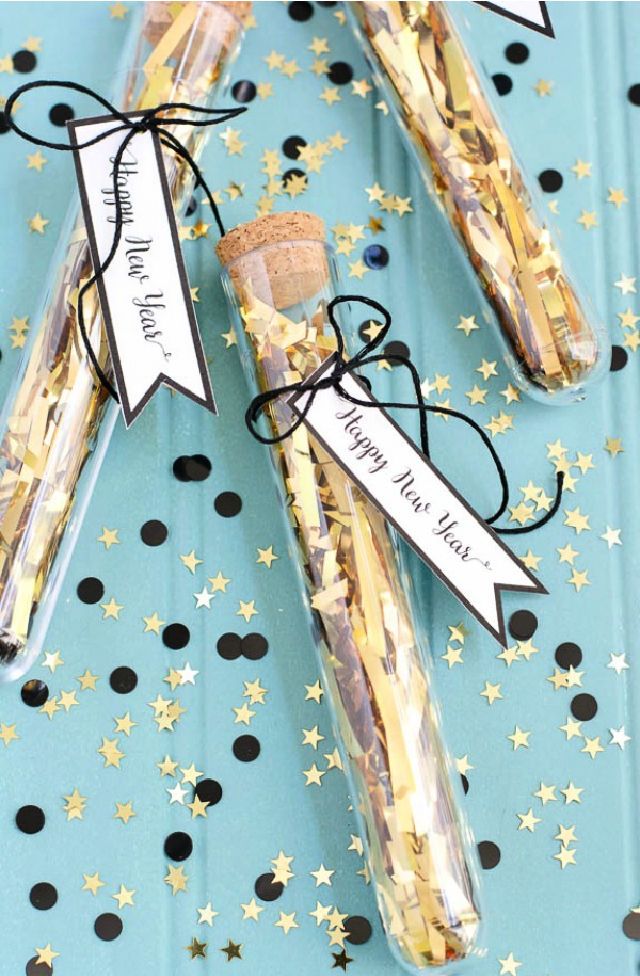 DIY New Year’s Confetti Party Favors