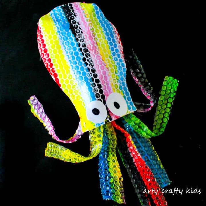 DIY Puffy Bubble Wrap Octopus