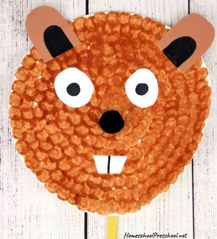 Easy DIY Paper Plate Groundhog for Preschoolers