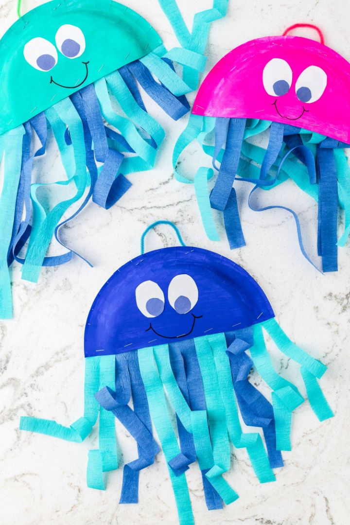 Easy Paper Plate Jellyfish Craft