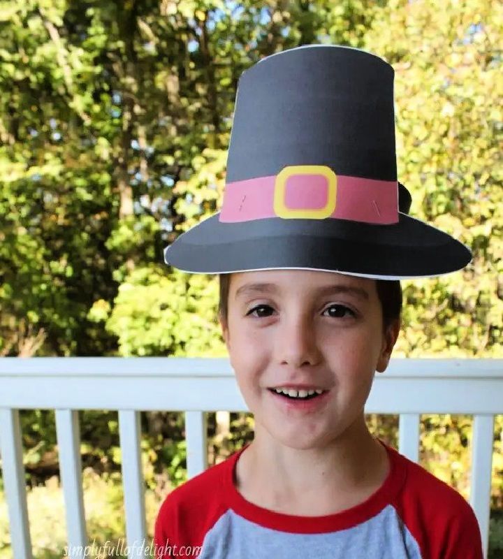 Fast and Easy to Make a Pilgrim Hat