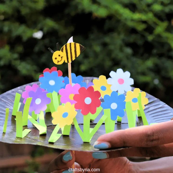 Homemade Paper Plate Garden and Bee