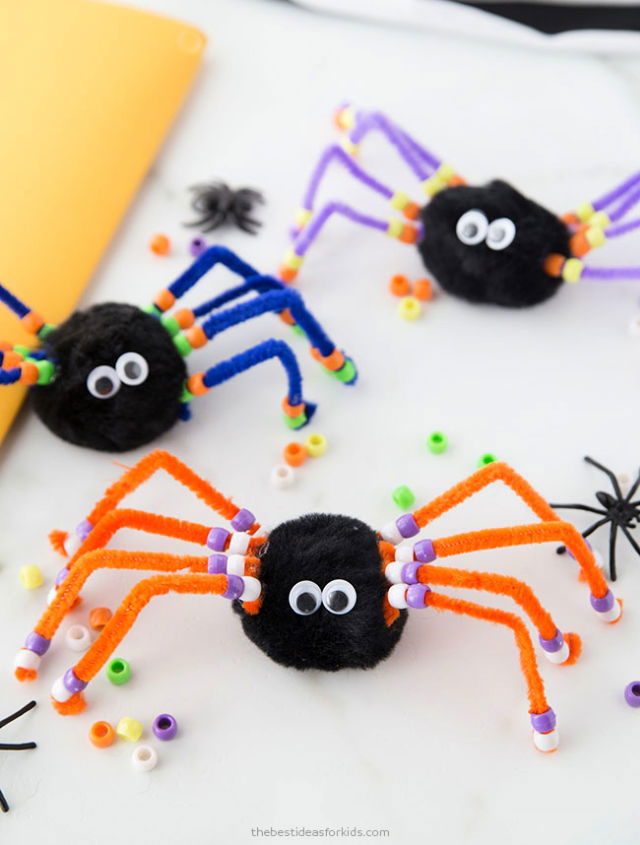 Homemade Pompom Spider