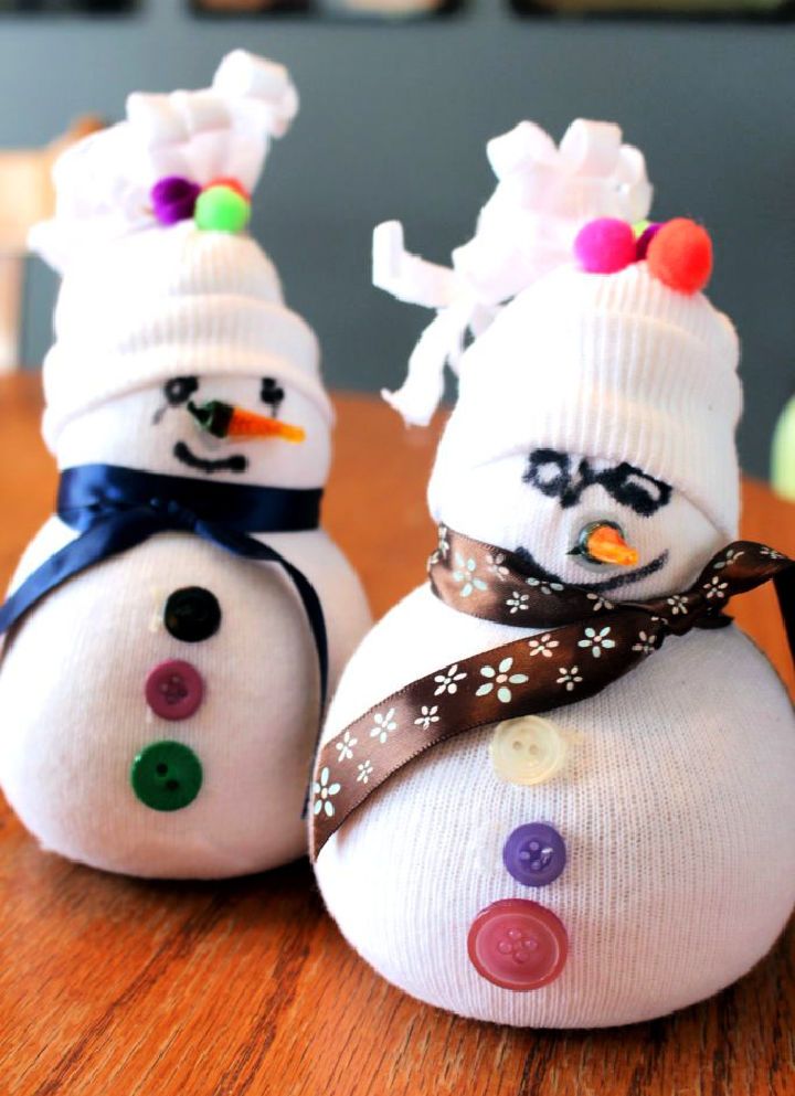 How to Make Silly Sock Snowman