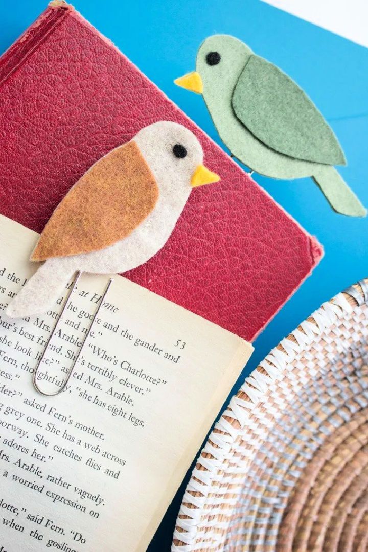 How to Make Tweety Felt Bird Bookmarks